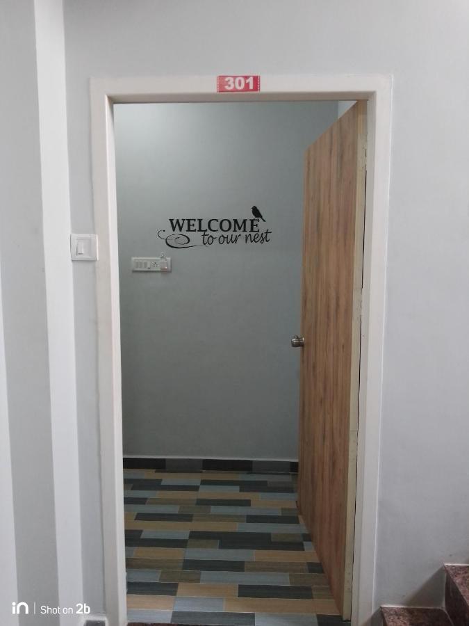 Season 4 Residences - 1Bhk Furnished Apartments Madrás Exterior foto